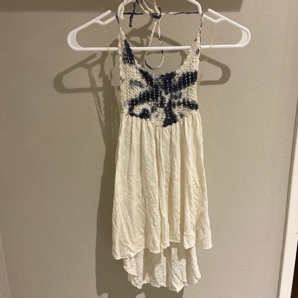 Billabong Crochet Knit Halter Top - Picture 1 of 3